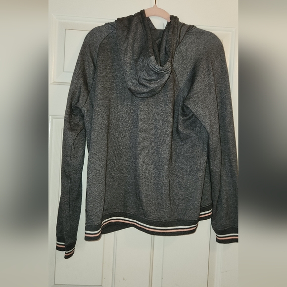 NIKE HOODIE !! - Picture 2 of 3